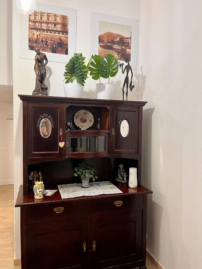 Alojamento de Acomodação e Pequeno-almoço Palazzo Delle Logge Acomodação com café da manhã Palermo Itália